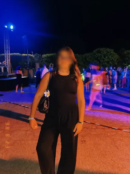 Anouk, 18