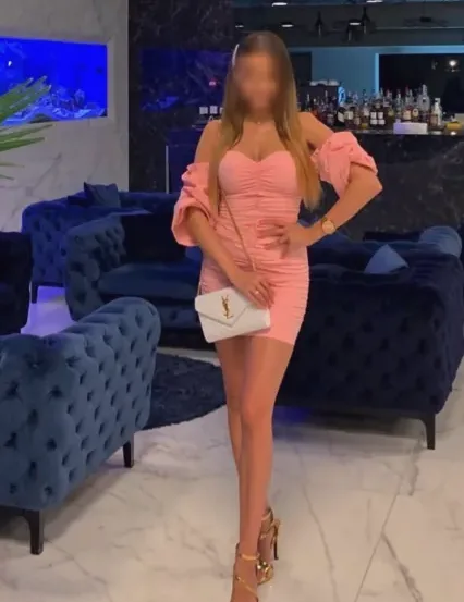 Aya, 25