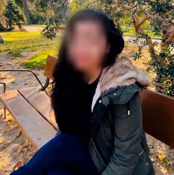 Fleur, 27