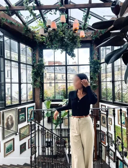 Julia, 30