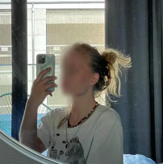 Melissa, 19