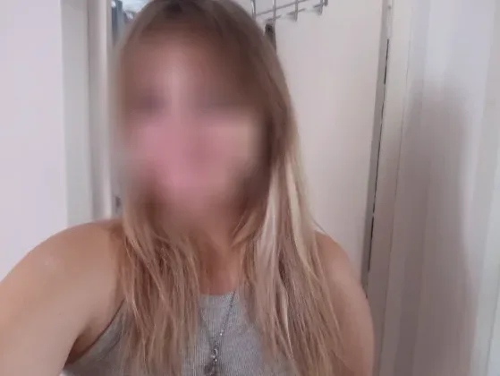 Sara, 20